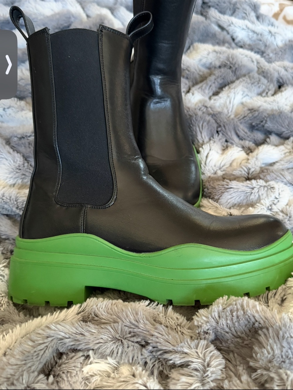 Azalea wang Black Leather Chelsea Boots with Green Platform Sole - Women's